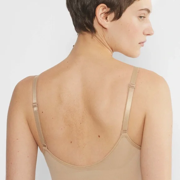 Aritzia Nude Full-Body Shaping Short Bodysuit - Picture 7 of 10